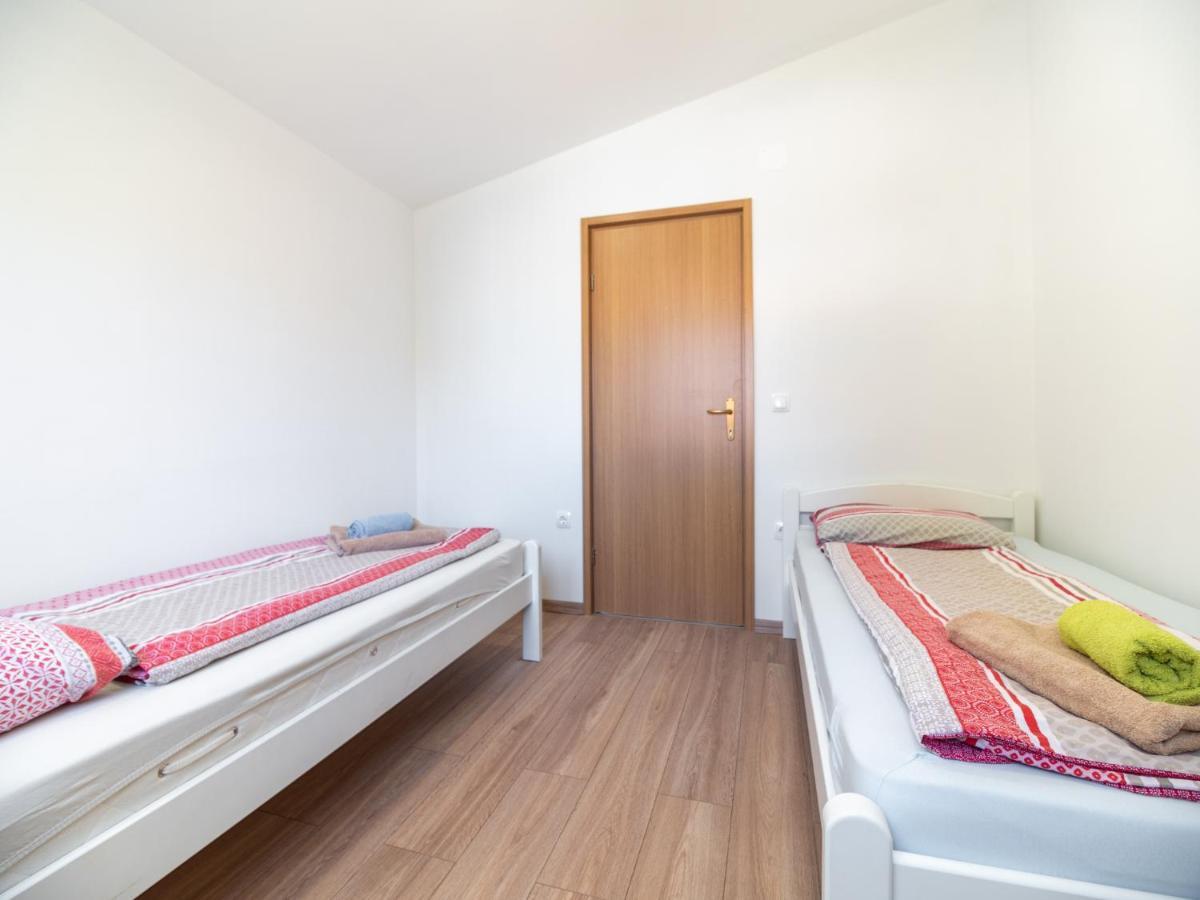 Apartmani Arijana Медулин Экстерьер фото