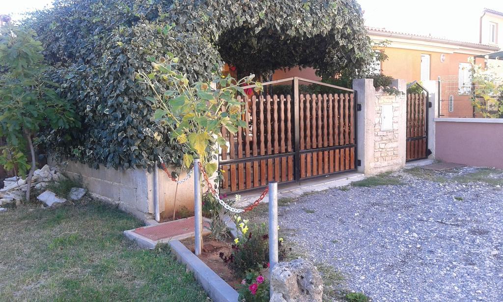 Apartmani Arijana Медулин Экстерьер фото