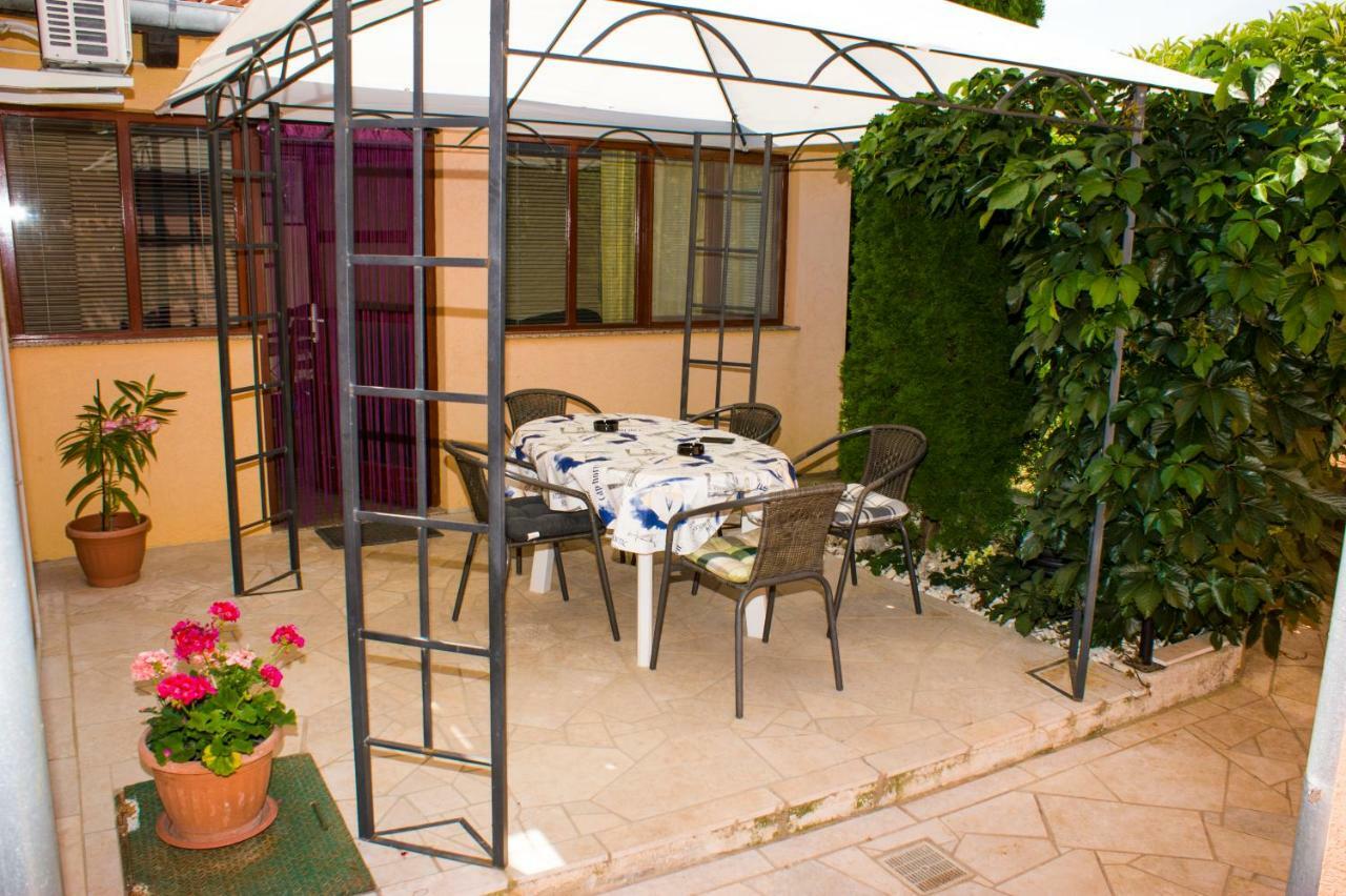 Apartmani Arijana Медулин Экстерьер фото